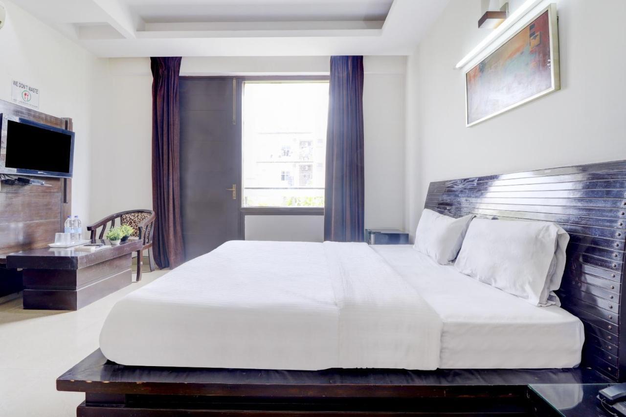 Hôtel Dreamz Hospitality Gurgaon Extérieur photo
