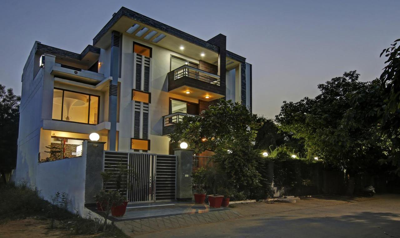 Hôtel Dreamz Hospitality Gurgaon Extérieur photo