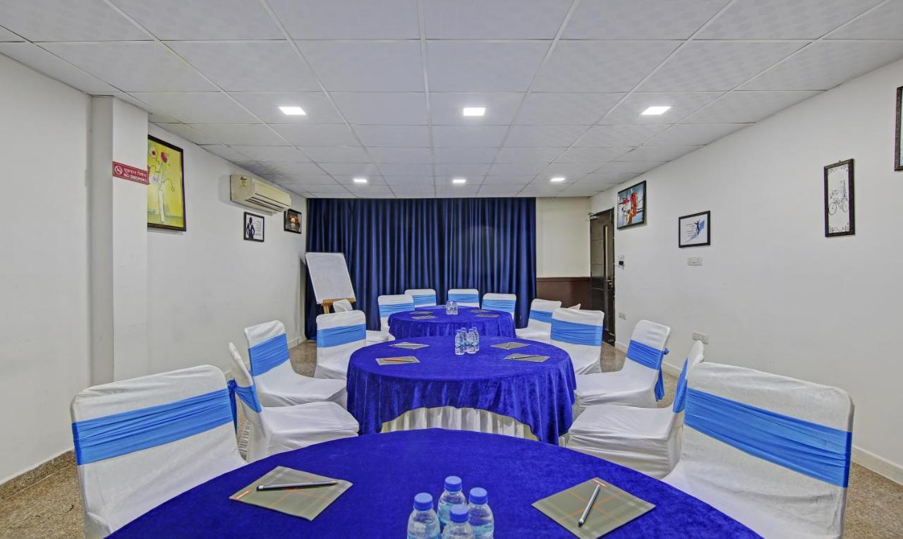 Hôtel Dreamz Hospitality Gurgaon Extérieur photo