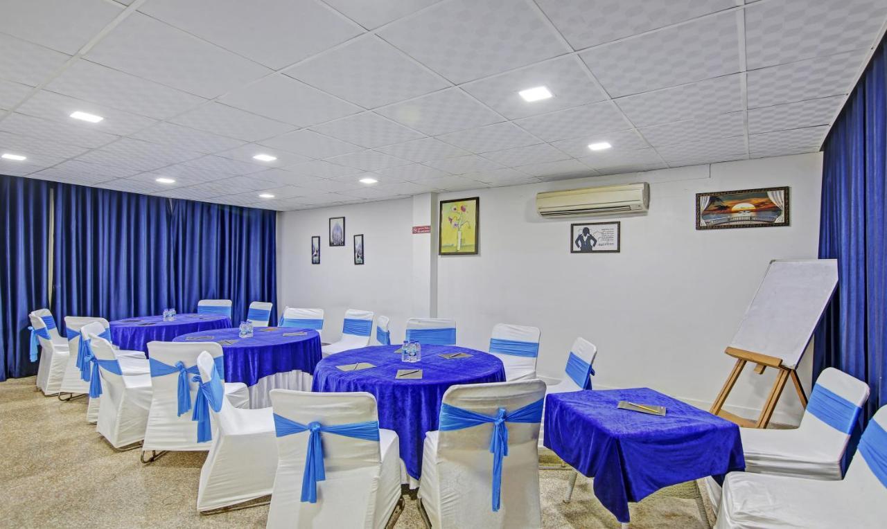 Hôtel Dreamz Hospitality Gurgaon Extérieur photo