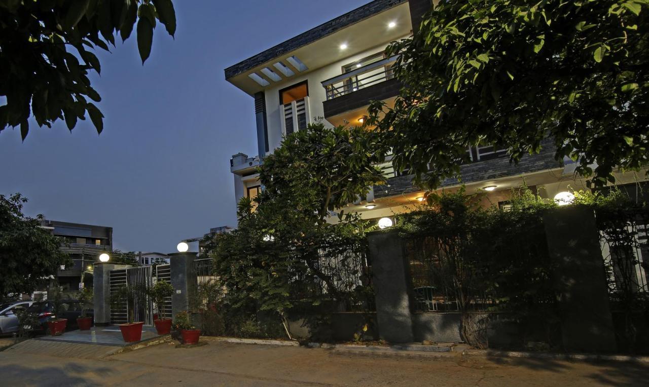 Hôtel Dreamz Hospitality Gurgaon Extérieur photo