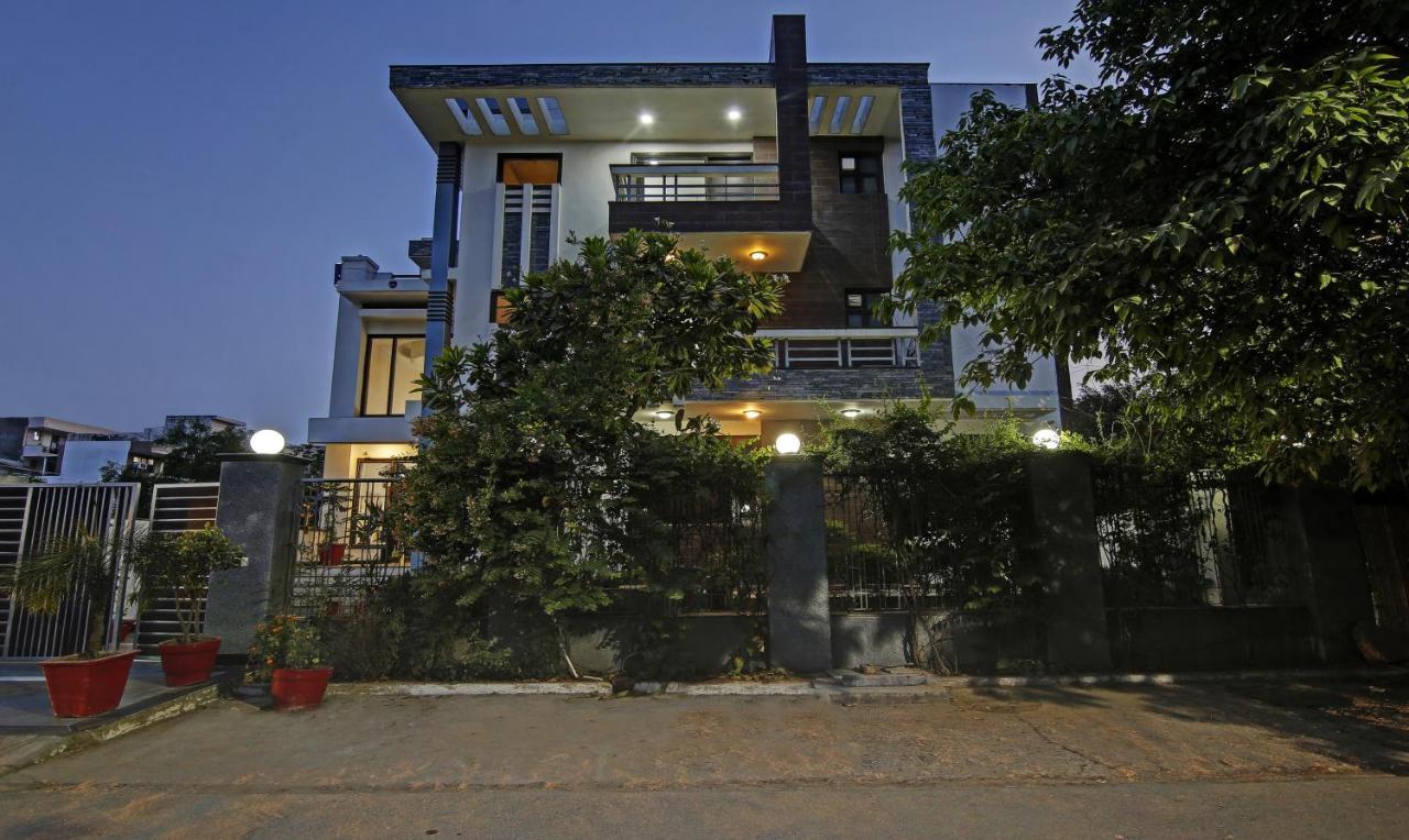 Hôtel Dreamz Hospitality Gurgaon Extérieur photo
